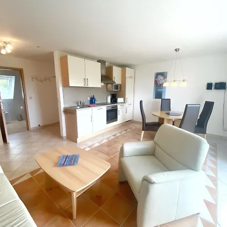 Am Hochzeitsberg 3a - 4 아파트 브리게