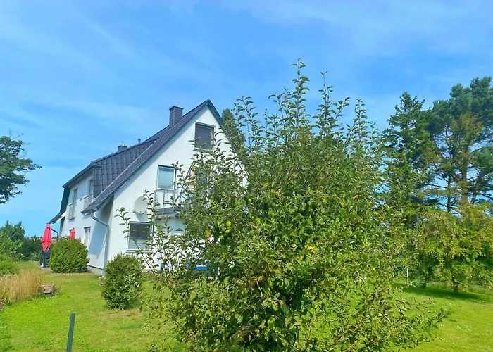 Am Hochzeitsberg 3a - 4 * Breege